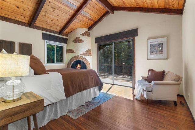 211 Hidden Lane, Santa Cruz CA: https://media.crmls.org/mediaz/4e2309f2-3985-4901-90c9-23bf69cb751d.jpg