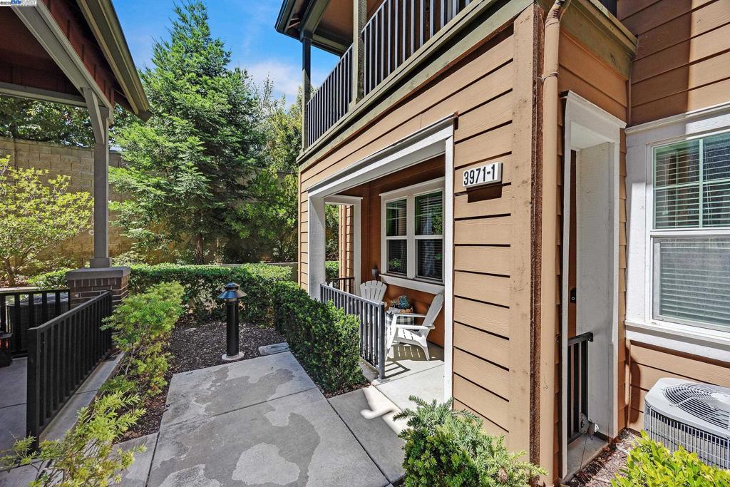 3971 Portola Cmn #1