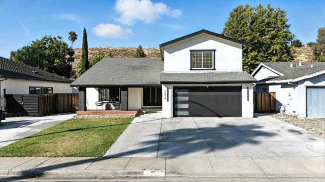 7528 Phinney Place, San Jose CA: https://media.crmls.org/mediaz/4e246542-cc21-456d-bba5-7db94493652f.jpg