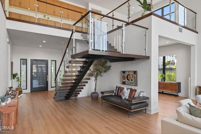 Detail Gallery Image 10 of 77 For 11862 N Hillsborough Ln, Porter Ranch,  CA 91326 - 5 Beds | 5/1 Baths