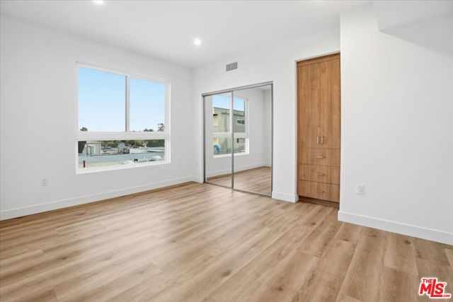 1820 Prosser Avenue, Los Angeles CA: https://media.crmls.org/mediaz/4e24acd4-7753-4255-9235-aeabda28afc7.jpg