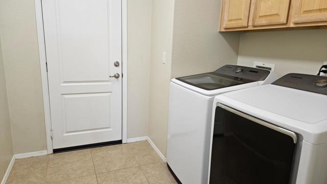 Image 36 of 38 For 13416 Silver Stirrup Drive