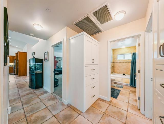 Image 41 of 75 For 9848 Vista Viejas