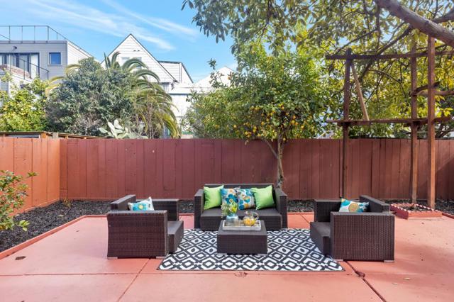 835 Alabama Street, San Francisco CA: https://media.crmls.org/mediaz/4e25e681-66b1-40e7-8d9c-6d31c5967d43.jpg