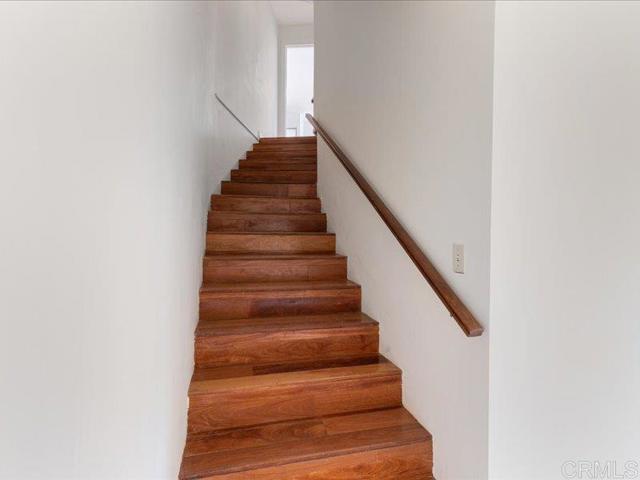 10071 Gomez Creek Road, Fallbrook CA: https://media.crmls.org/mediaz/4e2699e8-9b39-4052-a7e3-228df8e1a7b8.jpg