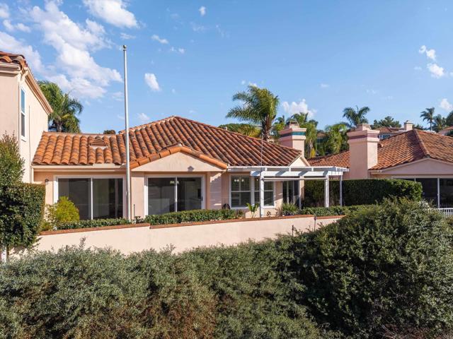 1349 Via Firenze, San Marcos CA: https://media.crmls.org/mediaz/4e26d714-1cfc-47d0-9a93-1ec1509ded81.jpg