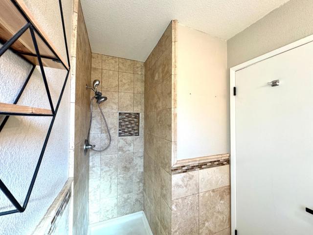 908 Bancroft Ave, Half Moon Bay CA: https://media.crmls.org/mediaz/4e276860-b239-44c0-a297-a44a9a639859.jpg