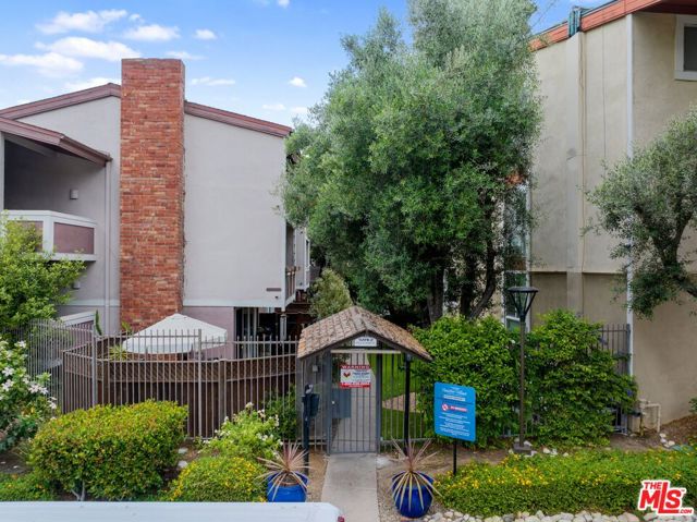 6505 GREEN VALLEY Circle, Culver City, California 90230, 2 Bedrooms Bedrooms, ,2 BathroomsBathrooms,Condominium,For Sale,GREEN VALLEY,24422901