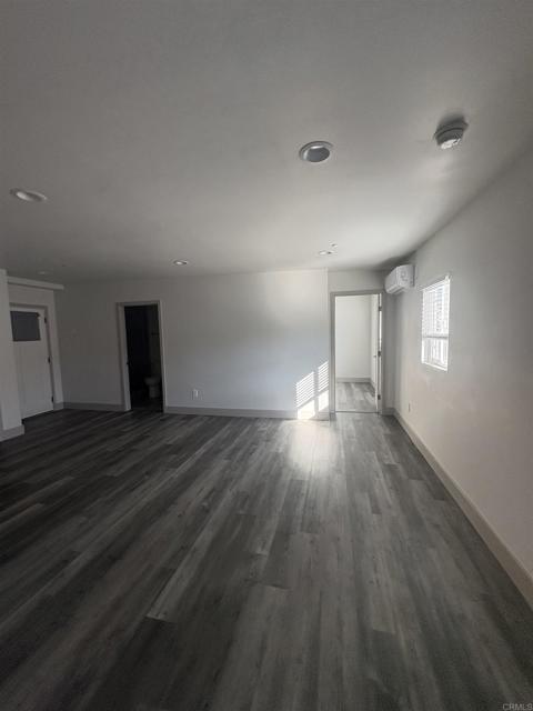 Detail Gallery Image 2 of 7 For 1417 Grove Ave #5,  Imperial Beach,  CA 91932 - 2 Beds | 2 Baths