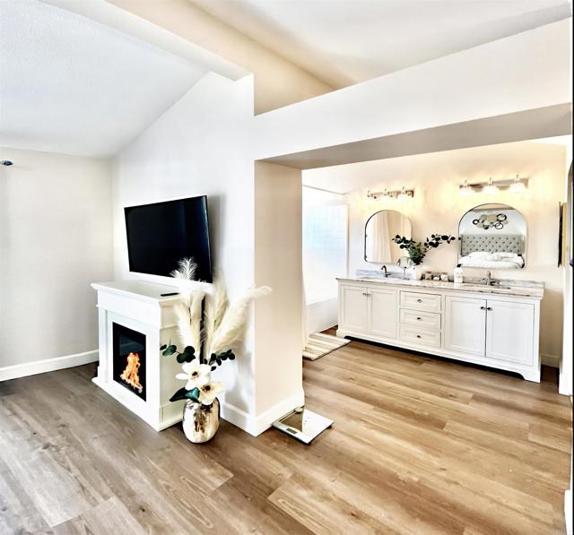 Detail Gallery Image 34 of 41 For 13425 via Almeria, Tustin,  CA 92782 - 3 Beds | 2/1 Baths