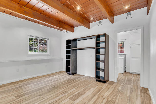 53200 Forest Lake Drive, Idyllwild CA: https://media.crmls.org/mediaz/4e2a7fb6-46be-4454-ba61-93874e384aa9.jpg
