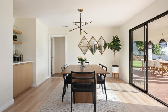 2524 Luciernaga St, Carlsbad CA: https://media.crmls.org/mediaz/4e2b1eaa-e078-4802-89d4-33194912e8aa.jpg
