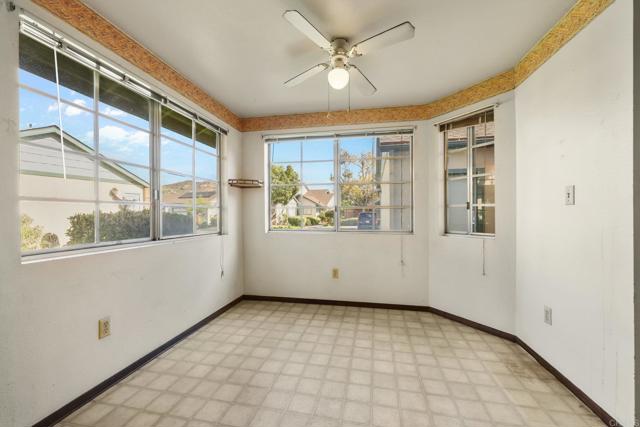 Detail Gallery Image 7 of 29 For 2469 Turnbridge, Escondido,  CA 92027 - 2 Beds | 2 Baths