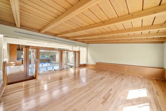 148 Kingsley Avenue, Palo Alto CA: https://media.crmls.org/mediaz/4e2c6969-ee72-498c-b229-6090d4fa99b3.jpg
