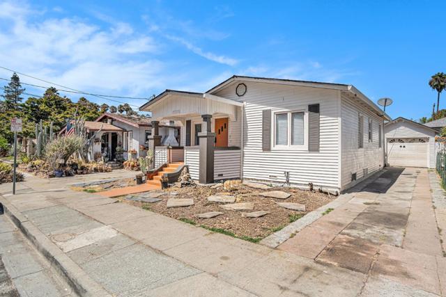 513 Arch Street, Martinez CA: https://media.crmls.org/mediaz/4e2c9575-1c40-4532-9f01-b83fb4f36f6f.jpg