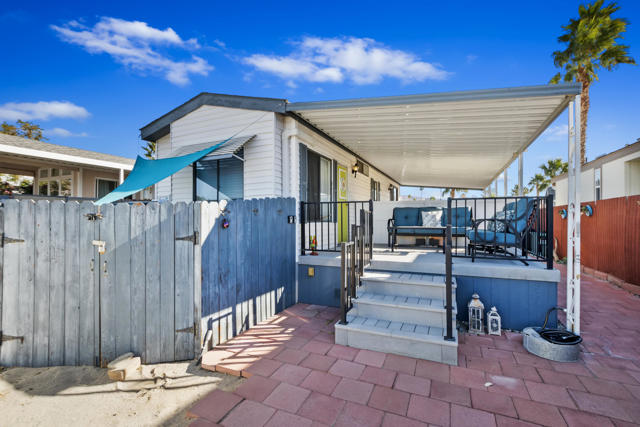 74711 Dillon Road, Desert Hot Springs CA: https://media.crmls.org/mediaz/4e2d8103-c0e3-4e7f-ac3f-ceee7357d246.jpg