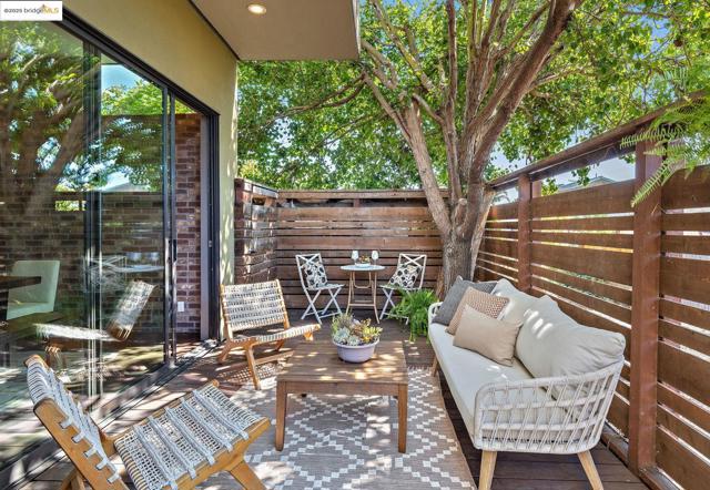 1406 San Pablo Ave, Berkeley CA: https://media.crmls.org/mediaz/4e2d8b48-c9ae-4844-a0ee-f825bd56a407.jpg