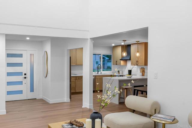 Detail Gallery Image 5 of 37 For 5679 Antigua Bld, San Diego,  CA 92124 - 3 Beds | 2 Baths