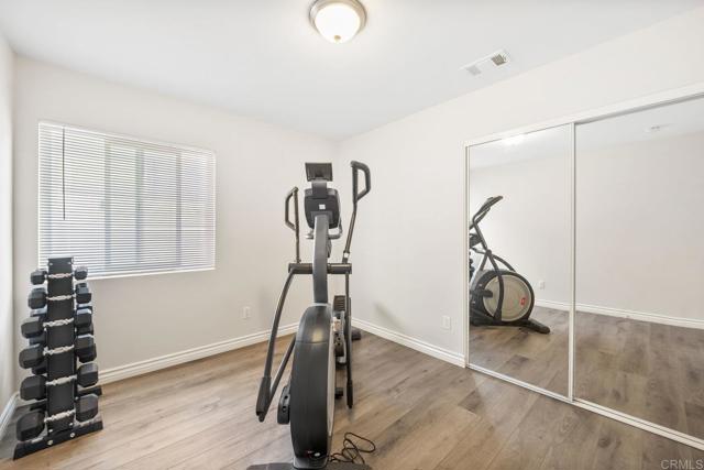 4867 Seascape Drive, Oceanside CA: https://media.crmls.org/mediaz/4e2fb67b-bf37-4c1d-8b8b-22a85febd927.jpg
