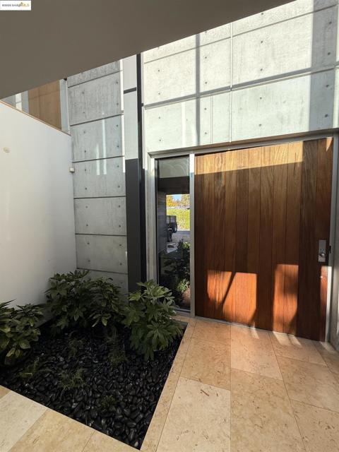 4000 Manzana Lane, Palo Alto CA: https://media.crmls.org/mediaz/4e30147f-f6ef-4642-94bf-d2bfce7aee39.jpg