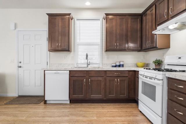 692 38th, Santa Cruz CA: https://media.crmls.org/mediaz/4e31794c-47b9-4d56-a1e5-ac7515cb8bf8.jpg