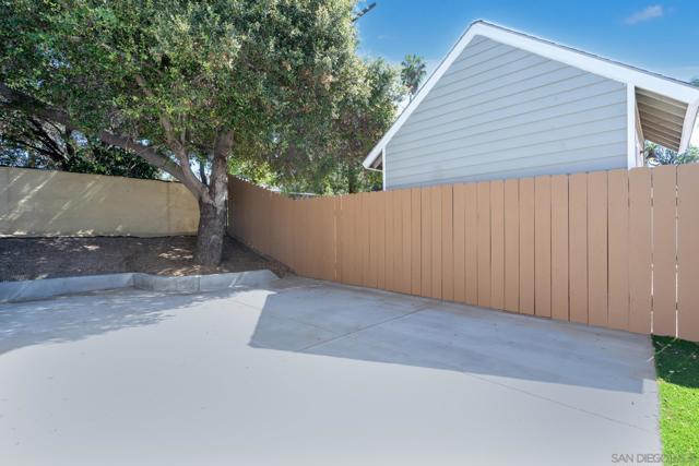 Image 35 of 75 For 12325 Lemoncrest Drive