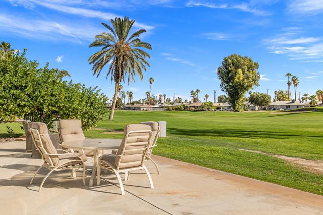 77235 Minnesota Avenue, Palm Desert CA: https://media.crmls.org/mediaz/4e31c63d-41e3-4482-9f9f-4593c773aa27.jpg