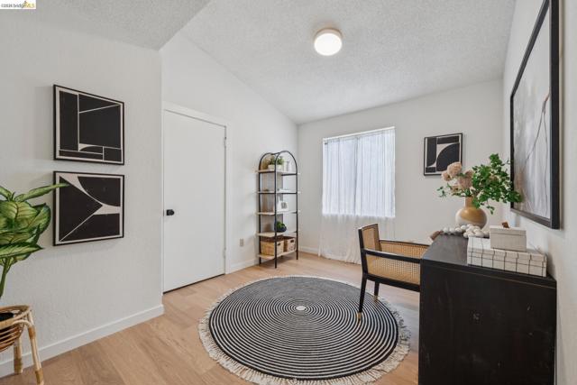5501 Mcbryde Ave, Richmond CA: https://media.crmls.org/mediaz/4e324400-ffc4-4ad9-ac94-4b0a2bb2a69a.jpg