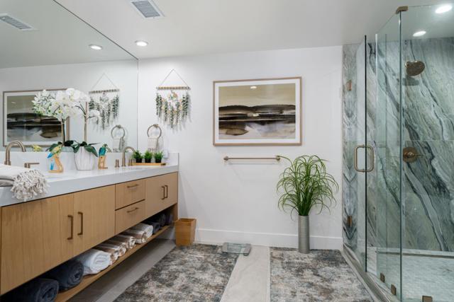 99 Camino Arroyo Place, Palm Desert CA: https://media.crmls.org/mediaz/4e325991-304a-439b-b46c-b31ee2d97e9f.jpg
