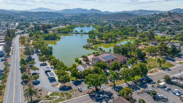9920 22 River St, Lakeside CA: https://media.crmls.org/mediaz/4e3301aa-a04f-42b5-86a2-08e85ac5bf5a.jpg