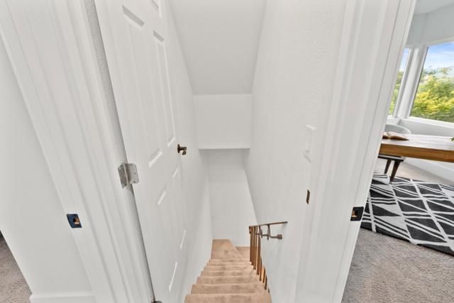 16460 Wood Acres Road, Los Gatos CA: https://media.crmls.org/mediaz/4e331db0-ebbe-43fc-8243-5fd3d685a11f.jpg