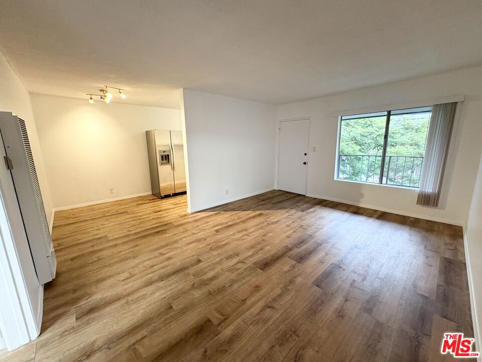 534 Santa Clara Avenue #6