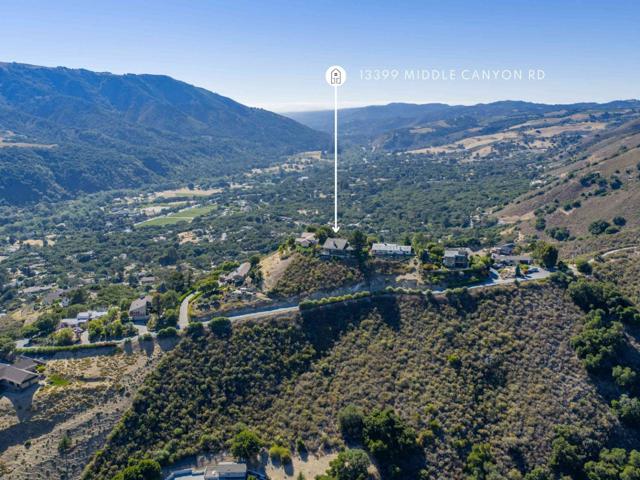 13399 Middle Canyon Road, Carmel Valley CA: https://media.crmls.org/mediaz/4e33ad05-91c2-48de-aebd-91dc1977c356.jpg