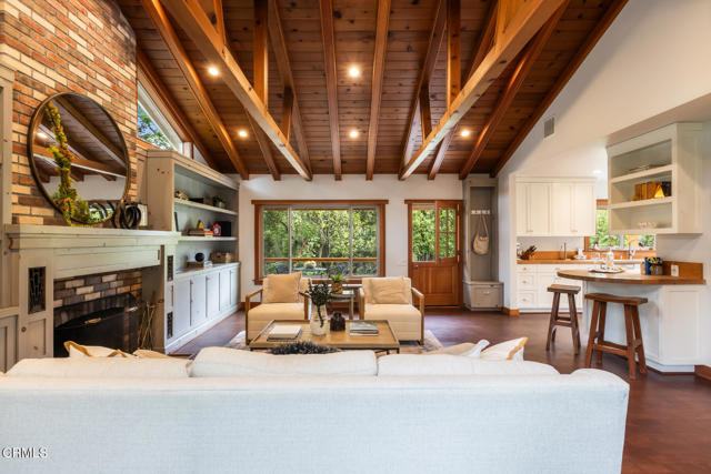 4254 Chevy Chase Drive, La Canada Flintridge, California 91011, 6 Bedrooms Bedrooms, ,4 BathroomsBathrooms,Residential Lease,For Rent,4254 Chevy Chase Drive,CRP1-23233