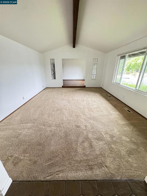 269 Birchwood Dr, Moraga CA: https://media.crmls.org/mediaz/4e3509d5-8414-43a3-912c-95962e8763e9.jpg