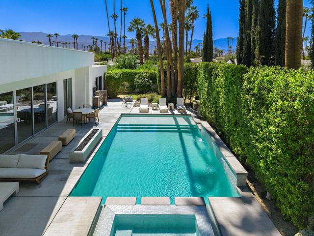 75690 Fairway Drive, Indian Wells CA: https://media.crmls.org/mediaz/4e36da88-60a9-489c-ae84-647aba1dae55.jpg