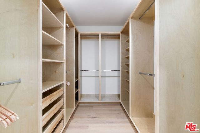 Image 43 of 56 For 4525 Greenbush Avenue