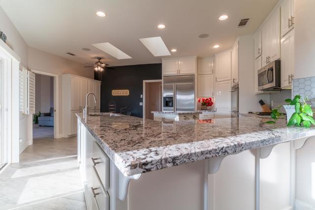 30646 Red Hawk Road, Valley Center CA: https://media.crmls.org/mediaz/4e371a45-cb8c-4694-b494-0f461c85efb8.jpg