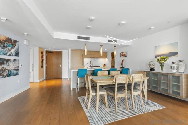888 W E Street, San Diego CA: https://media.crmls.org/mediaz/4e372e94-02e6-4252-821a-15cc98c53090.jpg