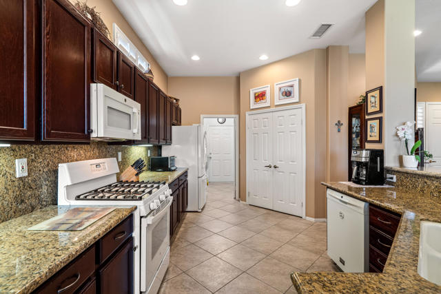 Image 22 of 60 For 43318 Heritage Palms Drive