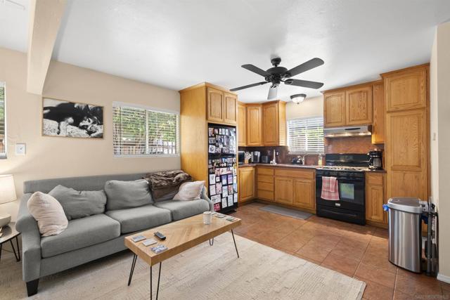 3527 Mississippi St, San Diego CA: https://media.crmls.org/mediaz/4e38eead-5996-4cfe-b4ac-836a71c77899.jpg