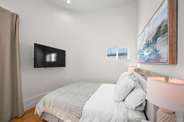 Detail Gallery Image 61 of 75 For 4404 Voltaire St, San Diego,  CA 92107 - 4 Beds | 3 Baths