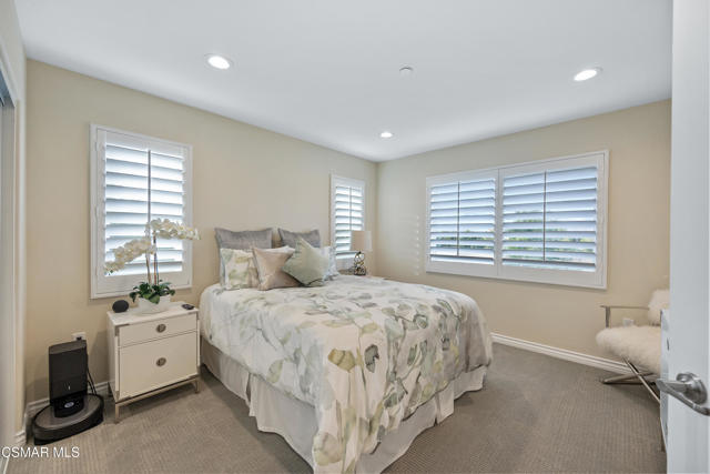 349 Newbury Vista Lane, Newbury Park CA: https://media.crmls.org/mediaz/4e39255d-d1f0-44bc-9cb4-3c381da4d65f.jpg