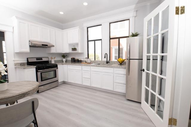 615 Mount Vernon Avenue, San Francisco CA: https://media.crmls.org/mediaz/4e395afe-c28d-4706-928d-fba2a164d960.jpg