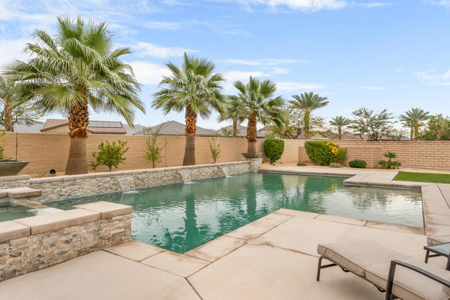 Image 37 of 48 For 42897 Cusino Court