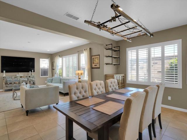 325 W Alcala Avenue, Mountain House CA: https://media.crmls.org/mediaz/4e3b5014-5694-4a9d-9b1b-4a8eadd229ec.jpg