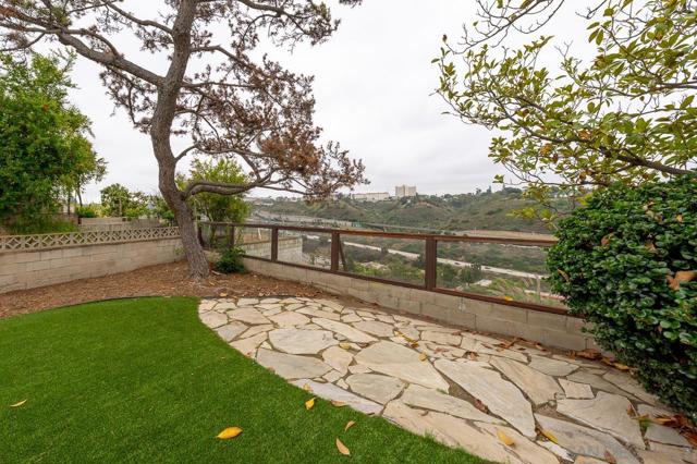 5435 Del Cerro Blvd, San Diego CA: https://media.crmls.org/mediaz/4e3cfb87-c614-4a7b-8b88-e6461d1496fa.jpg