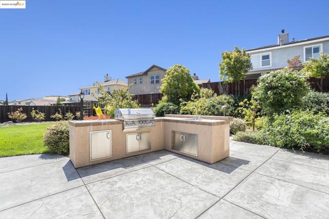 2776 Alves Ranch Rd, Pittsburg CA: https://media.crmls.org/mediaz/4e3debb4-0115-4897-b011-51da69bb842a.jpg