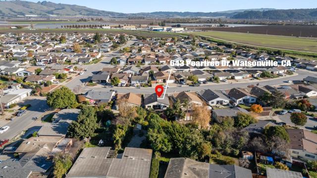 643 Peartree Drive, Watsonville CA: https://media.crmls.org/mediaz/4e3eddff-77c2-4f87-ba6f-40f052b5c484.jpg