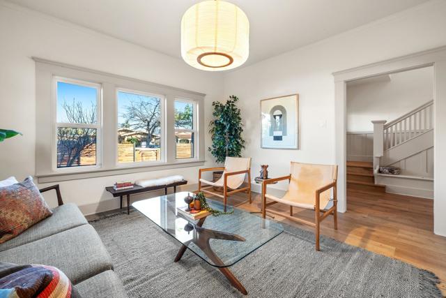 1203 N Normandie Ave, Los Angeles CA: https://media.crmls.org/mediaz/4e3f38a5-aa9b-4dc6-9aa4-5958be3f1985.jpg